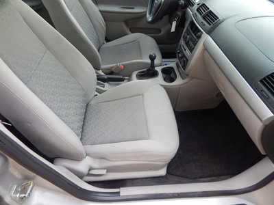 2010 Chevrolet Cobalt, $4995. Photo 9