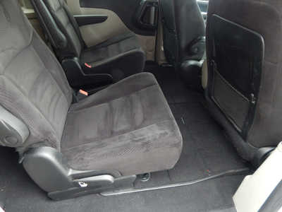 2014 Dodge Caravan, Grand, $4995. Photo 10