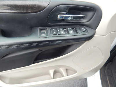 2014 Dodge Caravan, Grand, $4995. Photo 12