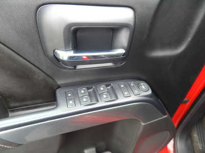 2015 Chevrolet 1500 Crew Cab, $16900. Photo 11