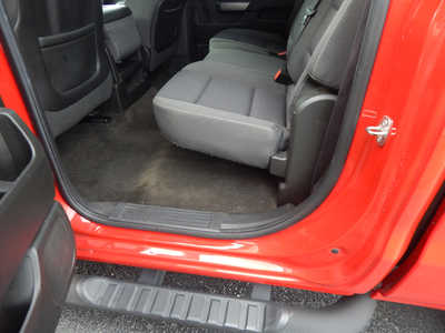 2015 Chevrolet 1500 Crew Cab, $16900. Photo 7
