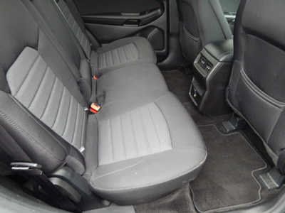 2015 Ford Edge, $9750. Photo 9