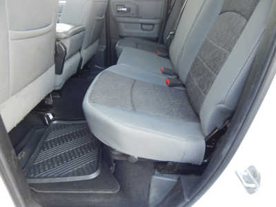 2013 RAM 1500 Ext Cab, $9950. Photo 7