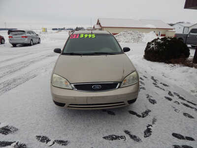 2007 Ford Focus, $3995. Photo 2