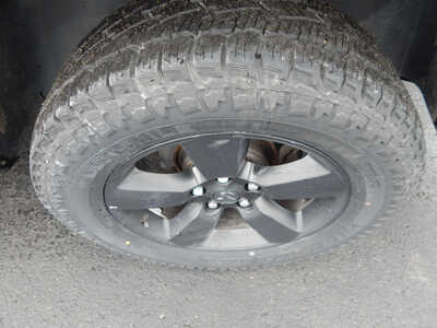 2017 RAM 1500 Ext Cab, $9950. Photo 5