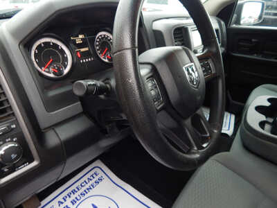 2017 RAM 1500 Ext Cab, $9950. Photo 7