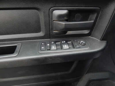 2017 RAM 1500 Ext Cab, $9950. Photo 8