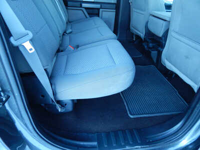 2018 Ford F150 Crew Cab, $17500. Photo 8