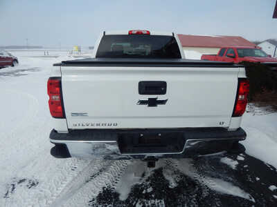 2018 Chevrolet 1500 Crew Cab, $18500. Photo 3