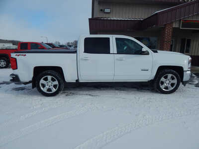 2018 Chevrolet 1500 Crew Cab, $18500. Photo 4