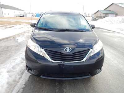 2013 Toyota Sienna, $7995. Photo 2