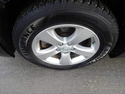 2013 Toyota Sienna, $7995. Photo 5