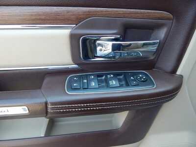 2016 RAM 2500 Crew Cab, $34900. Photo 10