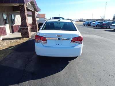 2011 Chevrolet Cruze, $4995. Photo 4