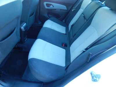 2011 Chevrolet Cruze, $4995. Photo 6