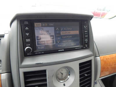 2008 Chrysler Town & Country, $4450. Photo 9