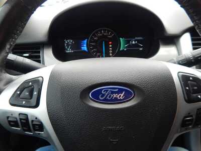 2014 Ford Edge, $10450. Photo 9