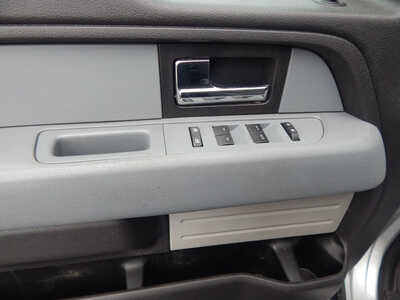 2013 Ford F150 Ext Cab, $12700. Photo 8