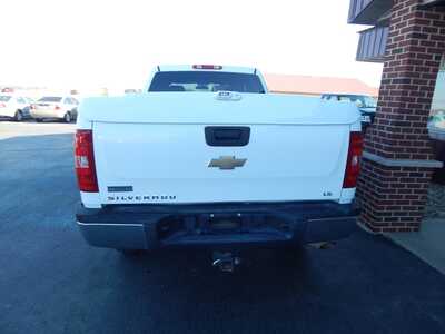 2008 Chevrolet 2500 Crew Cab, $20000. Photo 3