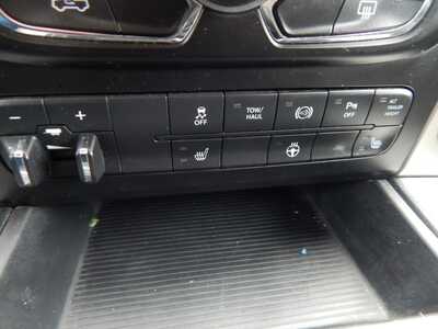 2015 RAM 2500 Crew Cab, $16900. Photo 9