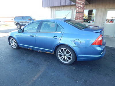 2010 Ford Fusion, $1000. Photo 3
