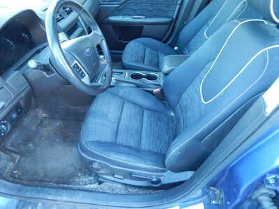 2010 Ford Fusion, $1000. Photo 8
