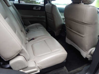 2013 Ford Explorer, $8495. Photo 12