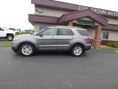 2013 Ford Explorer, $8495. Photo 2