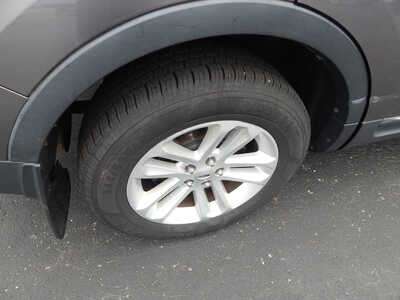 2013 Ford Explorer, $8495. Photo 6