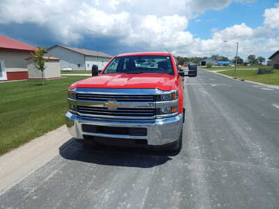 2017 Chevrolet 2500 Crew Cab, $22900. Photo 3