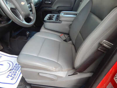 2017 Chevrolet 2500 Crew Cab, $22900. Photo 9
