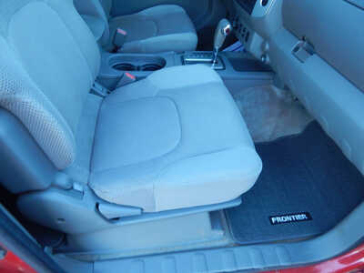 2011 Nissan Frontier, $8995. Photo 10