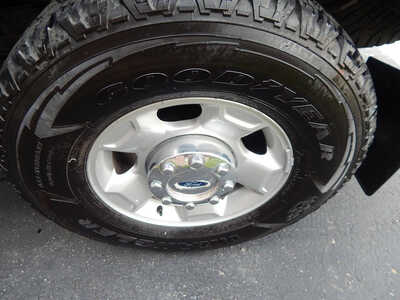 2012 Ford F250 Crew Cab, $20900. Photo 7