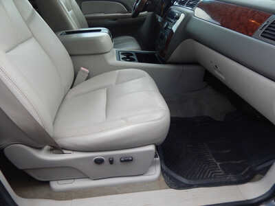 2008 Chevrolet 2500 Crew Cab, $9500. Photo 11