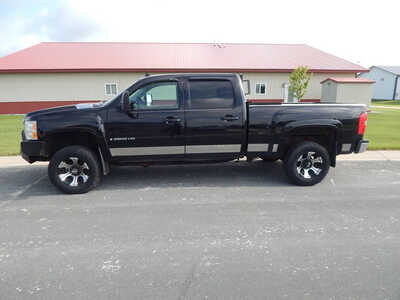 2008 Chevrolet 2500 Crew Cab, $9500. Photo 2