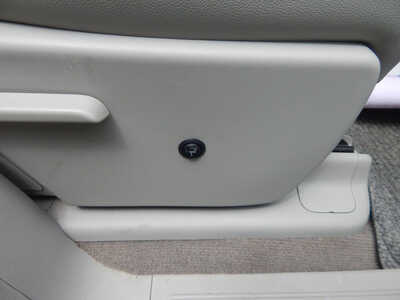 2012 Chevrolet 2500 Ext Cab, $24900. Photo 12