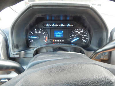 2018 Ford F350 Crew Cab, $21900. Photo 9