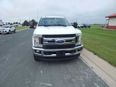 2017 Ford F250 Ext Cab, $24995. Photo 4