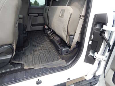 2017 Ford F250 Ext Cab, $24995. Photo 9
