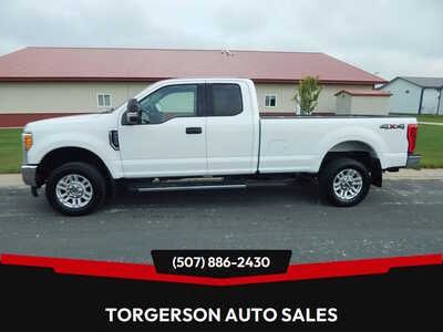 2017 Ford F250 Ext Cab, $24995. Photo 1