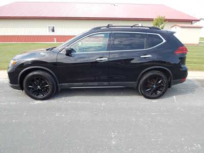 2017 Nissan Rogue, $11750. Photo 2