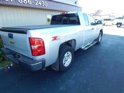 2013 Chevrolet 1500 Ext Cab, $6995. Photo 6
