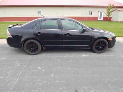 2009 Ford Fusion, $3250. Photo 5