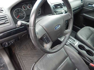 2009 Ford Fusion, $3250. Photo 7