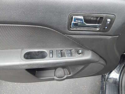 2009 Ford Fusion, $3250. Photo 8