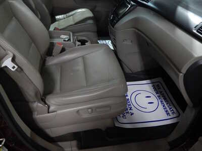 2015 Honda Odyssey, $12950. Photo 11