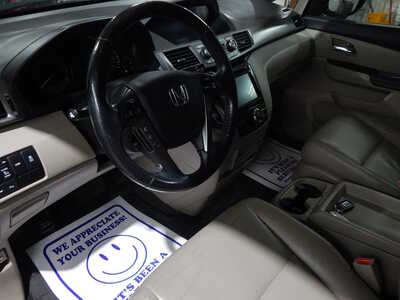 2015 Honda Odyssey, $12950. Photo 8