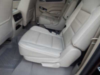 2017 GMC Yukon XL, $17950. Photo 12
