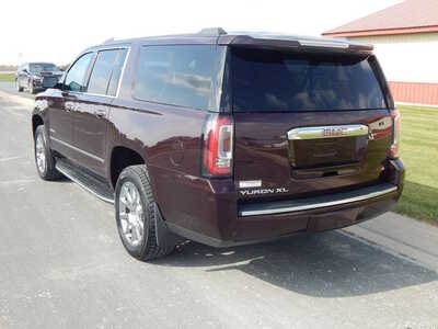 2017 GMC Yukon XL, $17950. Photo 7