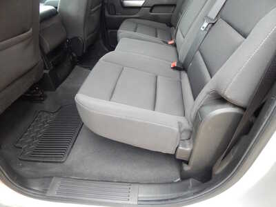 2018 Chevrolet 1500 Crew Cab, $23500. Photo 12